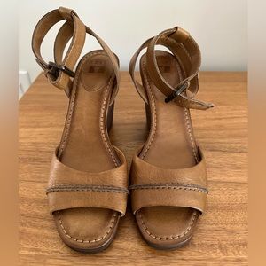 Frye platform wedge sandal, tan